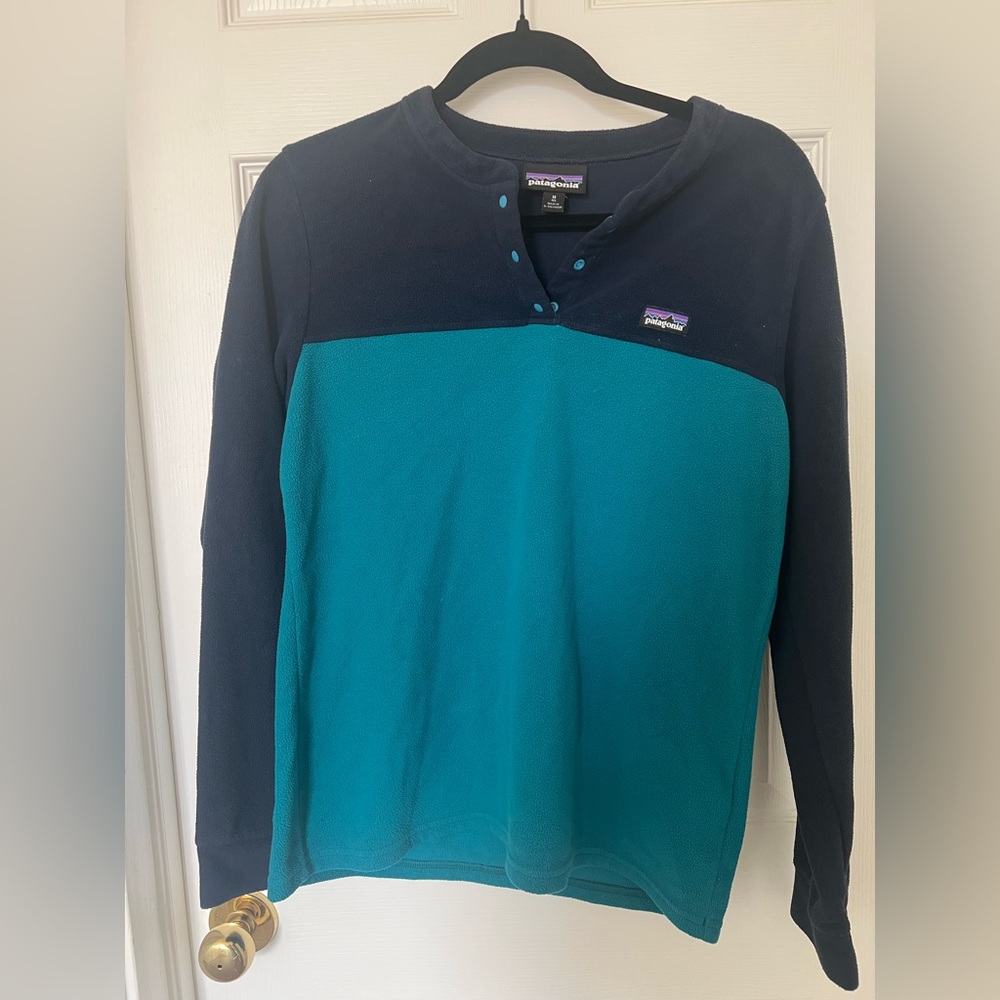Patagonia fleece long sleeve shirt